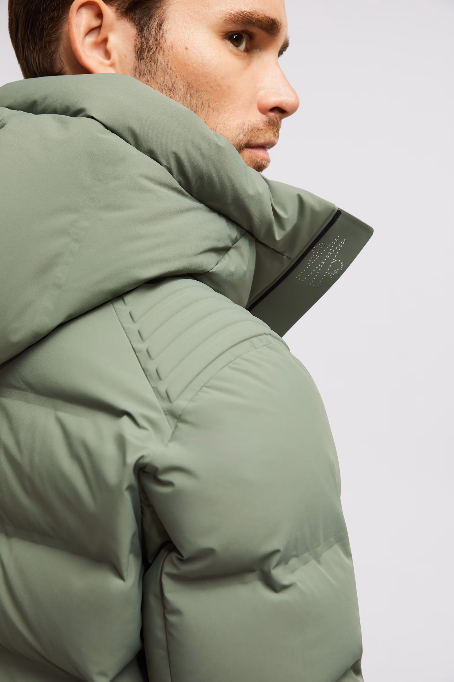 Lagorai Hooded Down Ski Jacket Men Sage Green Moncler 10